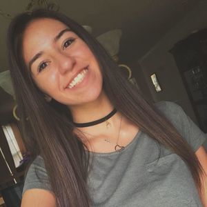 Meet your Posher, Leonor